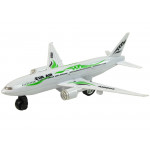 Biele osobné lietadlo so zelenými prvkami