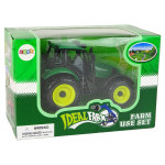 Zelený traktor