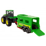 Zelený traktor s prívesom