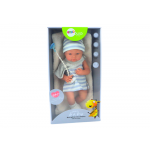 Bábika v bielo-modrom oblečení – s príslušenstvom