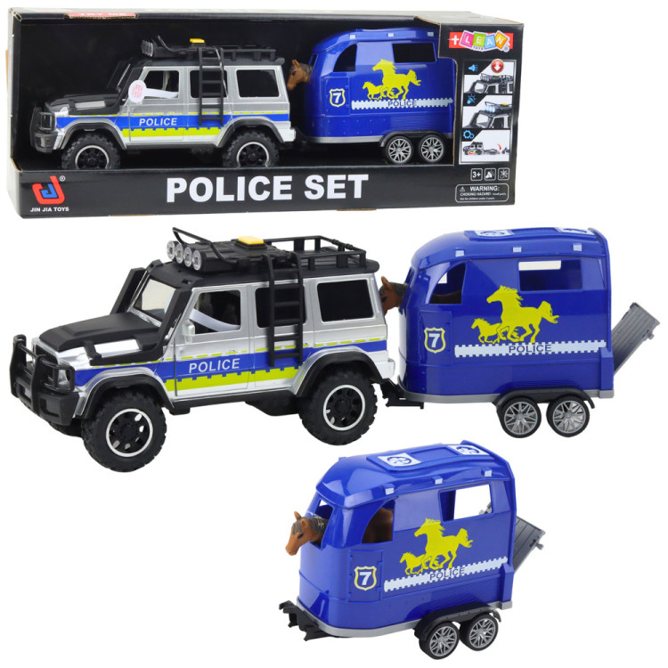 Policajné terénne auto s prívesom a koníkom Policajné terénne auto s prívesom a koníkom