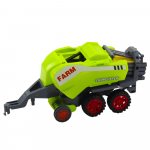 Traktor s poľnohospodárskym lisom - zelený