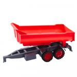 Traktor s prívesom a lisom na seno
